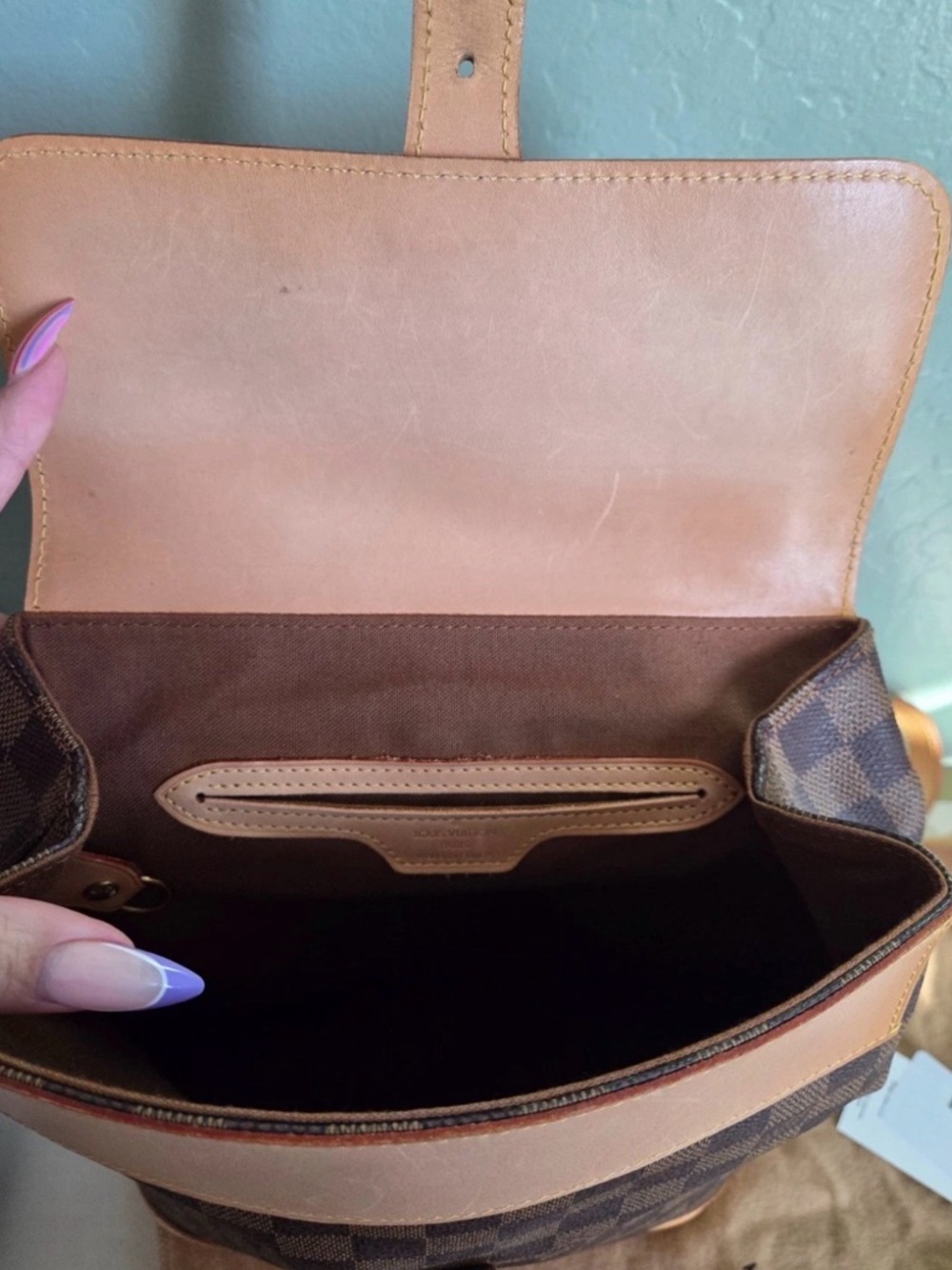 ✅AUTH✅LOUIS VUITTON DANUBE BACKPACK - Picture 7 of 16